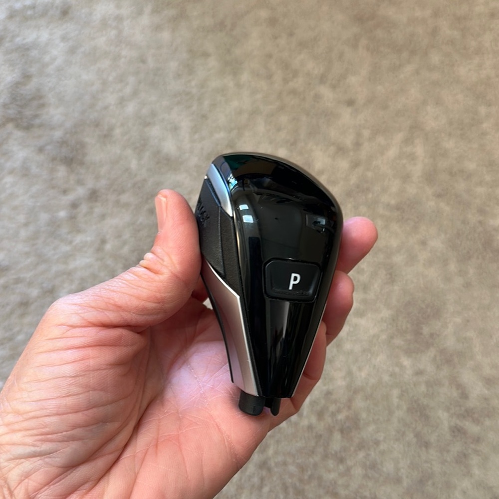 🆕 Black and Silver Shift Knob for BMW